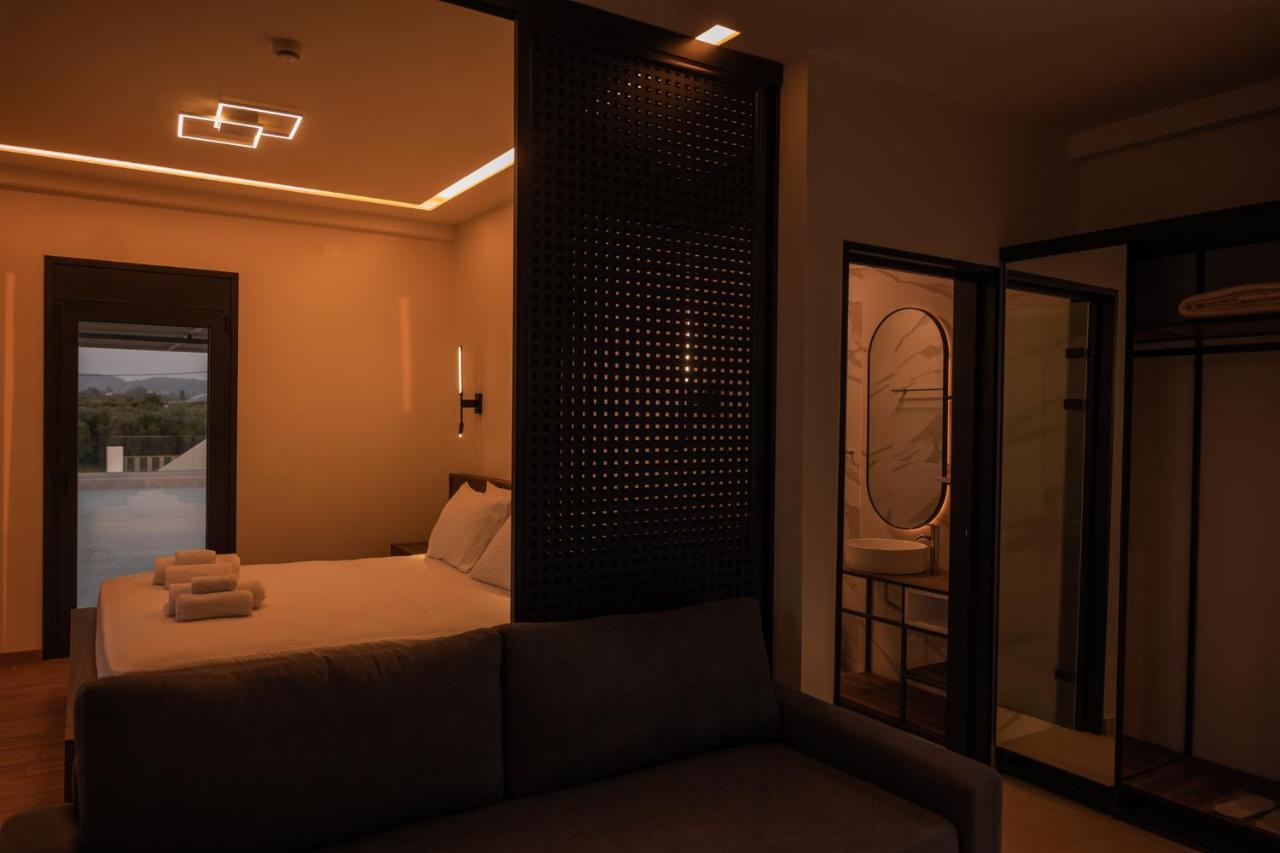Salt Boutique Hotel Palouki ภายนอก รูปภาพ